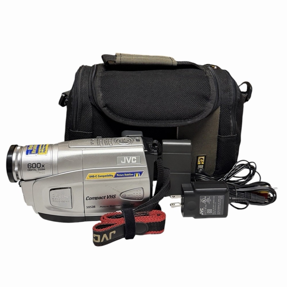 JVC GR-AX880U Compact VHS Camcorder 600x Digital Zoom Bag & Cord Included WORKS